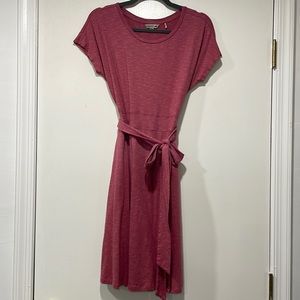 Toad & Co cue wrap dress - Medium pink with pockets!